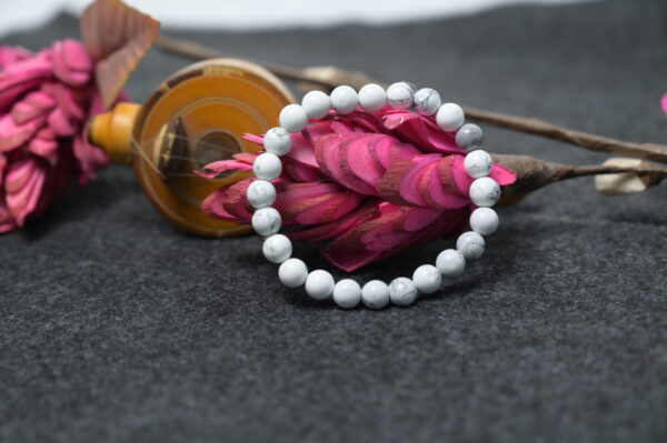 Howlite