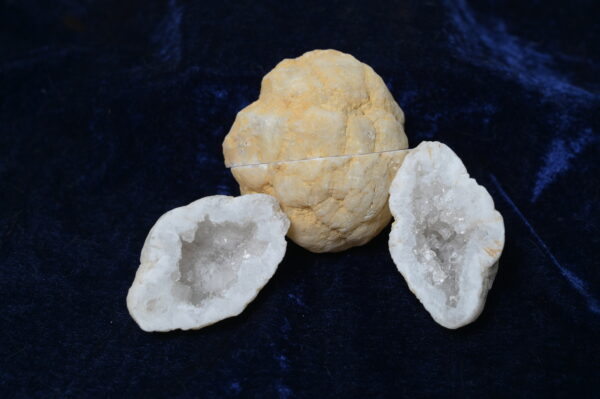 Apophyllite Raw