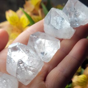 Apophyllite Raw